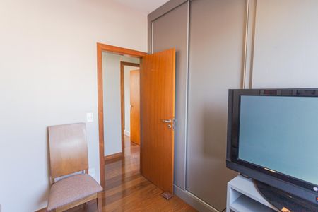 Apartamento à venda com 140m², 4 quartos e 2 vagasQuarto 4