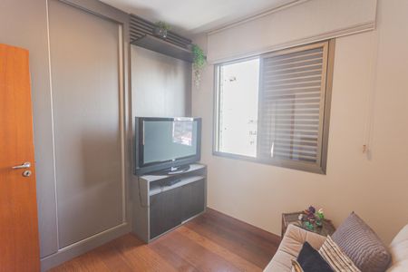 Apartamento à venda com 140m², 4 quartos e 2 vagasQuarto 4