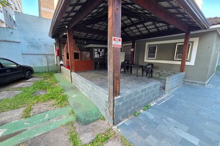Casa de condomínio para alugar com 40m², 1 quarto e 1 vaga Casa de condomínio para alugar com 40m², 1 quarto e 1 vagaÁrea comum - Churrasqueira