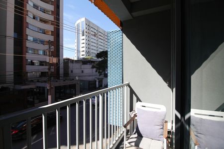 Varanda de kitnet/studio à venda com 1 quarto, 26m² em Moema, São Paulo