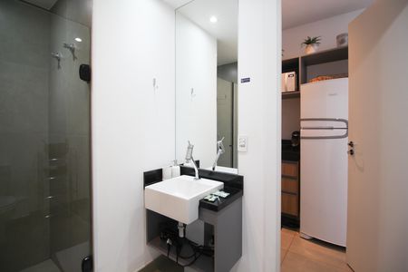 Studio para alugar com 26m², 1 quarto e sem vaga Studio para alugar com 26m², 1 quarto e sem vagaBanheiro