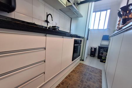 Apartamento para alugar com 51m², 2 quartos e 2 vagasCozinha