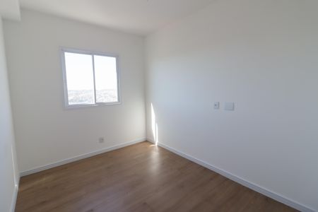 Quarto 2 de apartamento para alugar com 2 quartos, 36m² em Jaguaribe, Osasco
