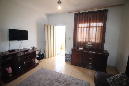 Sala de casa à venda com 2 quartos, 360m² em Pindorama, Belo Horizonte