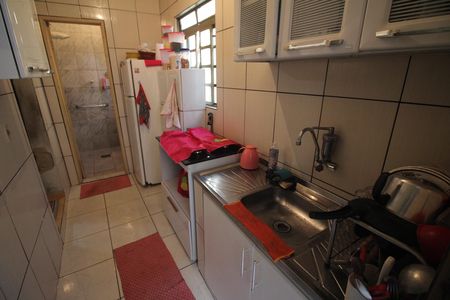 Cozinha de casa à venda com 2 quartos, 360m² em Pindorama, Belo Horizonte