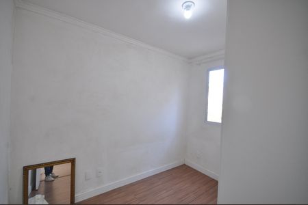 Quarto 2 de apartamento para alugar com 2 quartos, 38m² em Jardim Recanto Verde, São Paulo