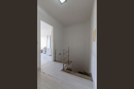 Casa para alugar com 3 quartos, 209m² em Jardim Sabará, Porto Alegre