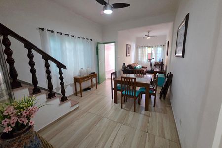 Sala de casa para alugar com 4 quartos, 133m² em Canto do Forte, Praia Grande