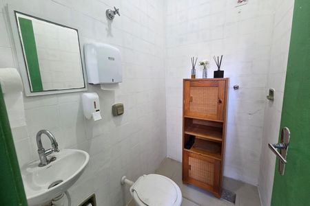 Casa para alugar com 133m², 4 quartos e 2 vagasBanheiro da Edicula
