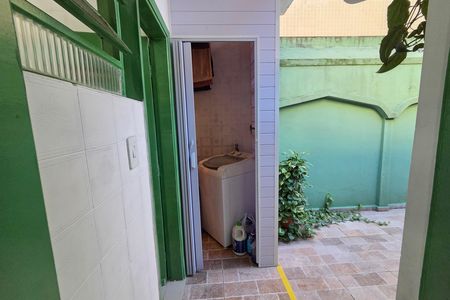 Casa para alugar com 133m², 4 quartos e 2 vagasEscritório
