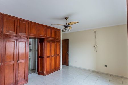 Casa à venda com 147m², 3 quartos e 3 vagas Casa à venda com 147m², 3 quartos e 3 vagasSuite