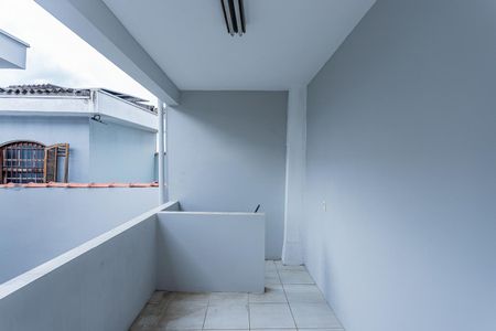 Casa à venda com 147m², 3 quartos e 3 vagas Casa à venda com 147m², 3 quartos e 3 vagasTerraço