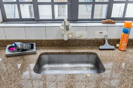 Casa à venda com 147m², 3 quartos e 3 vagas Casa à venda com 147m², 3 quartos e 3 vagasCozinha