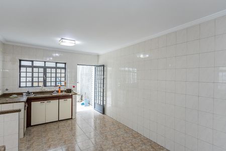 Casa à venda com 147m², 3 quartos e 3 vagas Casa à venda com 147m², 3 quartos e 3 vagasCozinha