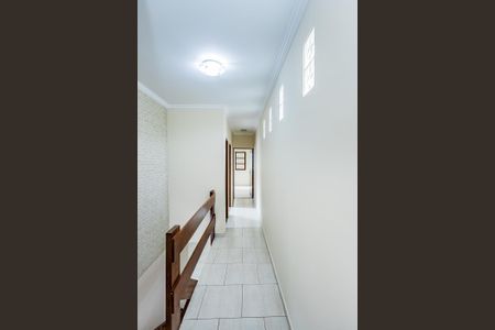 Casa à venda com 147m², 3 quartos e 3 vagas Casa à venda com 147m², 3 quartos e 3 vagasCorredor
