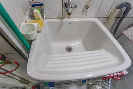 Apartamento à venda com 83m², 3 quartos e 1 vagaÁrea de serviço 