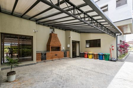 Apartamento para alugar com 100m², 3 quartos e 2 vagas Apartamento para alugar com 100m², 3 quartos e 2 vagasÁrea Comum