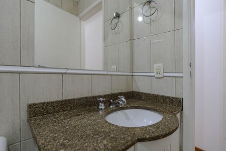 Apartamento para alugar com 100m², 3 quartos e 2 vagas Apartamento para alugar com 100m², 3 quartos e 2 vagasBanheiro