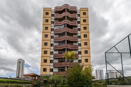 Apartamento para alugar com 100m², 3 quartos e 2 vagas Apartamento para alugar com 100m², 3 quartos e 2 vagasÁrea Comum