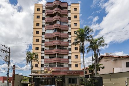 Apartamento para alugar com 100m², 3 quartos e 2 vagas Apartamento para alugar com 100m², 3 quartos e 2 vagasFachada