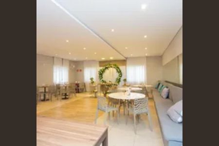 Apartamento à venda com 34m², 2 quartos e sem vagaÁrea externa
