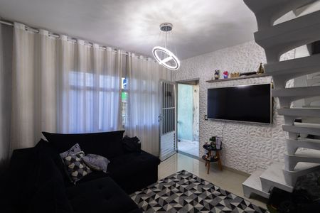 Casa à venda com 5 quartos, 120m² em Itaquera, São Paulo