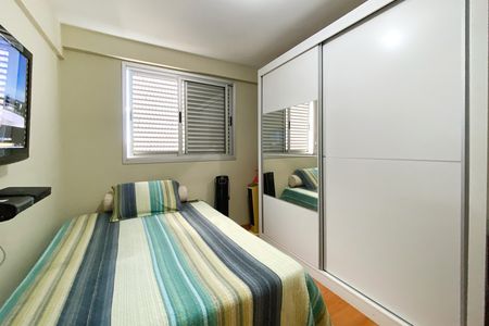 Apartamento à venda com 79m², 3 quartos e 2 vagas Apartamento à venda com 79m², 3 quartos e 2 vagasQuarto 2