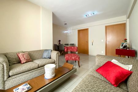Apartamento à venda com 3 quartos, 79m² em Santa Efigênia, Belo Horizonte