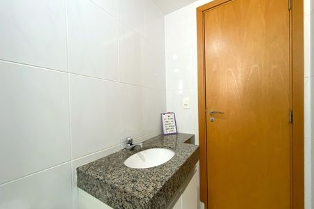 Apartamento à venda com 79m², 3 quartos e 2 vagas Apartamento à venda com 79m², 3 quartos e 2 vagasBanheiro