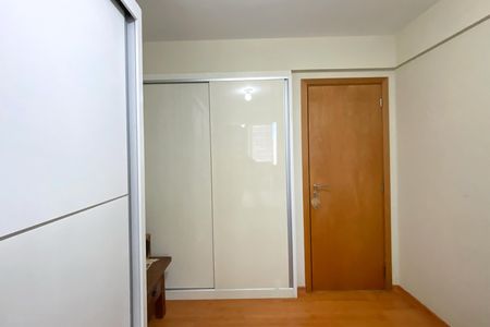 Apartamento à venda com 79m², 3 quartos e 2 vagas Apartamento à venda com 79m², 3 quartos e 2 vagasQuarto 2
