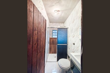 Casa para alugar com 80m², 2 quartos e sem vaga Casa para alugar com 80m², 2 quartos e sem vagaBanheiro da Suíte