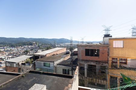 Casa à venda com 100m², 4 quartos e 2 vagas Casa à venda com 100m², 4 quartos e 2 vagasVista