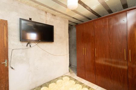 Casa à venda com 100m², 4 quartos e 2 vagas Casa à venda com 100m², 4 quartos e 2 vagasQuarto 4