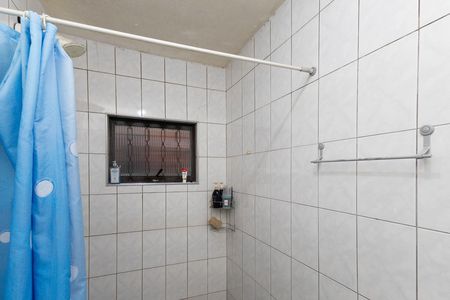 Casa à venda com 100m², 4 quartos e 2 vagas Casa à venda com 100m², 4 quartos e 2 vagasBanheiro 2