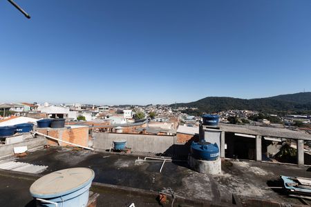 Casa à venda com 100m², 4 quartos e 2 vagas Casa à venda com 100m², 4 quartos e 2 vagasVista