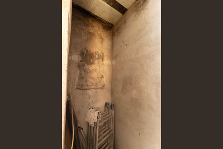 Casa à venda com 100m², 4 quartos e 2 vagas Casa à venda com 100m², 4 quartos e 2 vagasQuarto 4