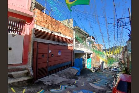 Casa à venda com 100m², 4 quartos e 2 vagas Casa à venda com 100m², 4 quartos e 2 vagasPlaca