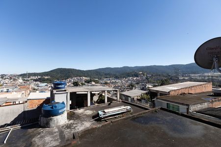 Casa à venda com 100m², 4 quartos e 2 vagas Casa à venda com 100m², 4 quartos e 2 vagasVista