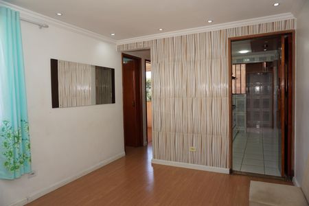 Apartamento para alugar com 2 quartos, 45m² em Parque Pirajussara, Embu das Artes