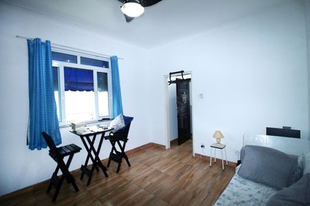 Sala de apartamento para alugar com 2 quartos, 50m² em Olaria, Rio de Janeiro