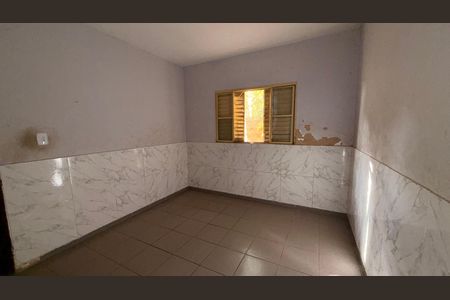 Casa para alugar com 150m², 2 quartos e 2 vagasQuarto 2