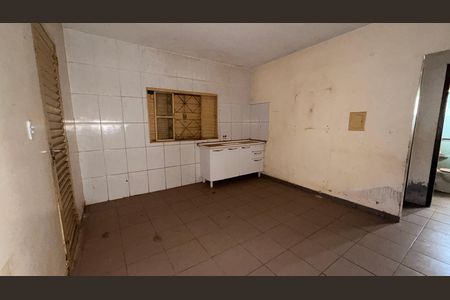 Cozinha de casa para alugar com 2 quartos, 150m² em Setor Papillon Park, Aparecida de Goiânia