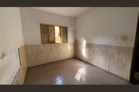 Casa para alugar com 150m², 2 quartos e 2 vagasQuarto 2