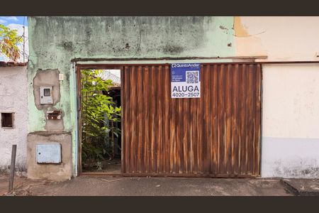 Fachada de casa para alugar com 2 quartos, 150m² em Setor Papillon Park, Aparecida de Goiânia