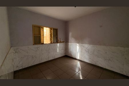 Casa para alugar com 150m², 2 quartos e 2 vagasQuarto 2