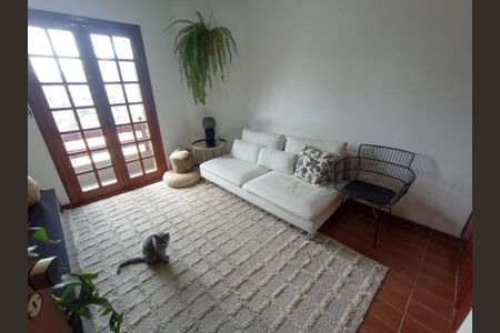 Casa à venda com 6 quartos, 400m² em Vila Tramontano, São Paulo