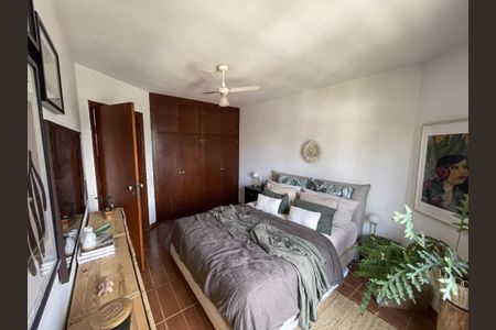 Casa à venda com 6 quartos, 400m² em Vila Tramontano, São Paulo
