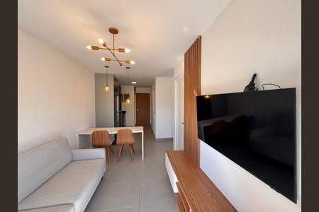 Sala de apartamento para alugar com 2 quartos, 60m² em Recreio dos Bandeirantes, Rio de Janeiro