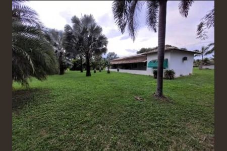 Casa de condomínio para alugar com 350m², 4 quartos e 6 vagasÁrea externa