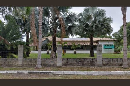 Fachada de casa de condomínio para alugar com 4 quartos, 350m² em Caxito, Maricá